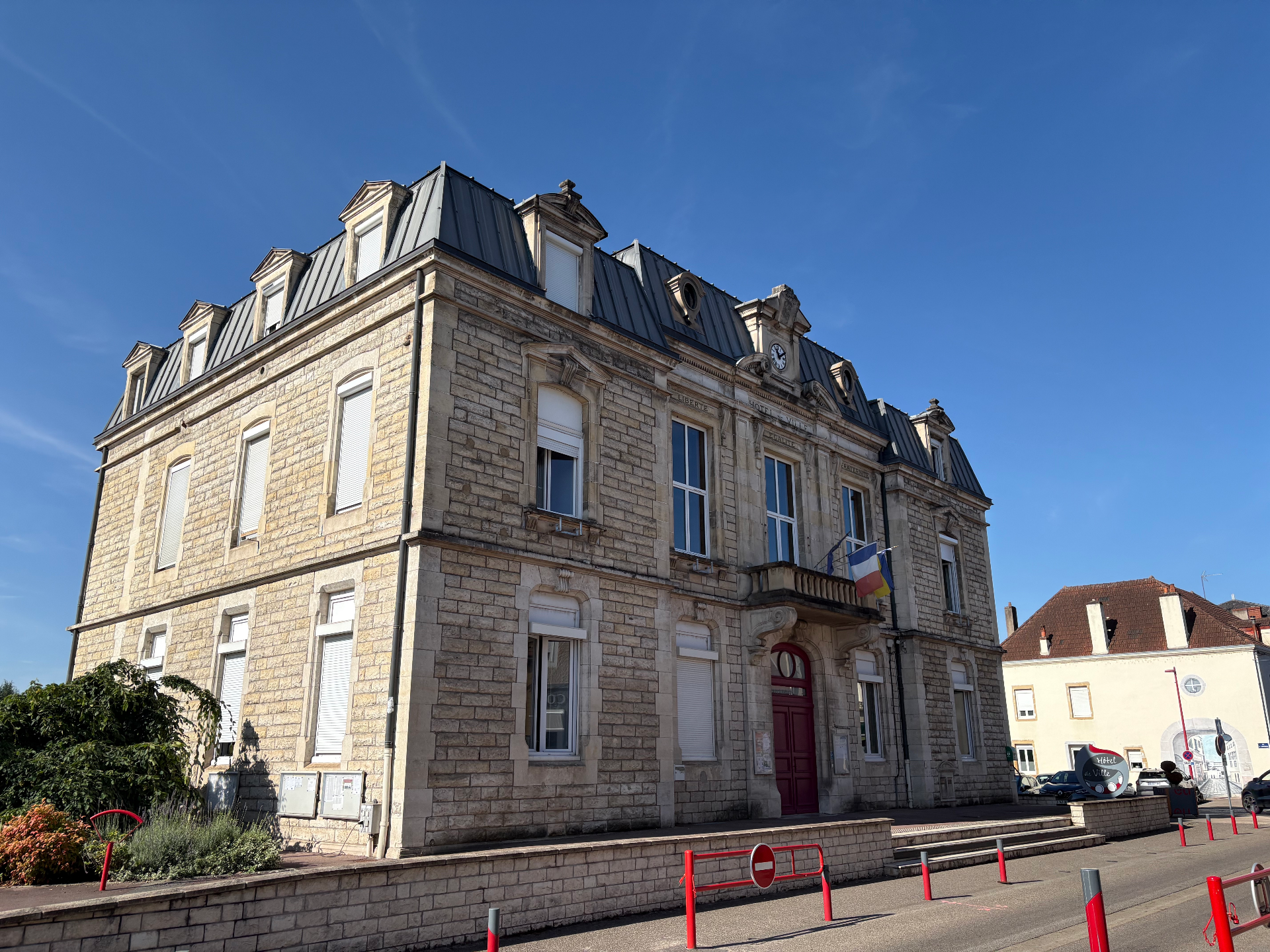 Horaires d'été services administratifs de Gueugnon